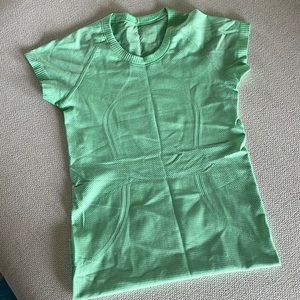 Lululemon swiftly tee